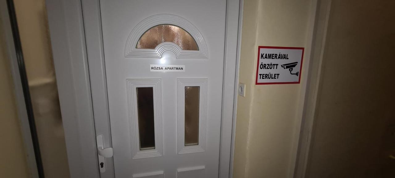 Rozsa Apartmanhaz Segedin Dış mekan fotoğraf