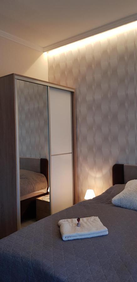 Rozsa Apartmanhaz Segedin Dış mekan fotoğraf