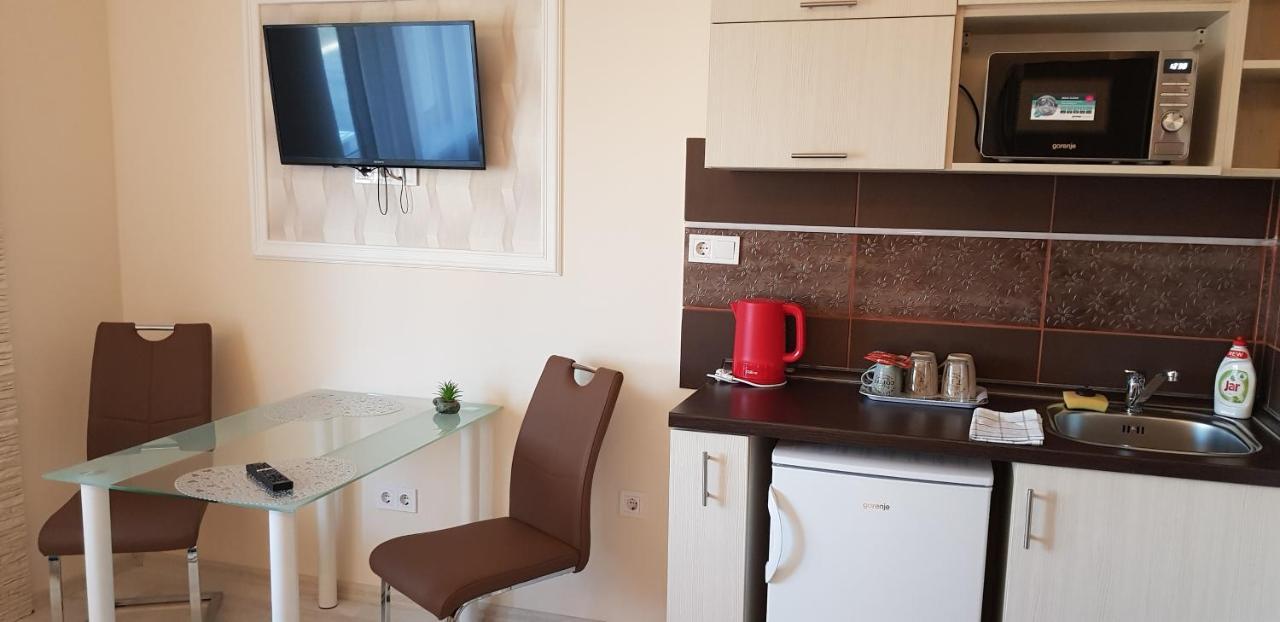Rozsa Apartmanhaz Segedin Dış mekan fotoğraf